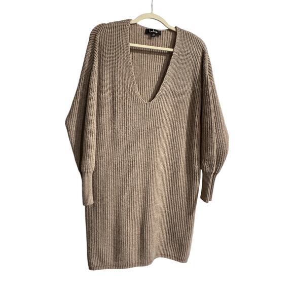 Lulus women’s size XS beige v-neck mini sweater dress - Picture 1 of 4
